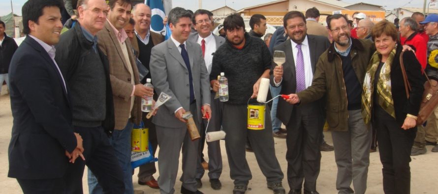 Pesca industrial ayuda a artesanales damnificados en Tongoy