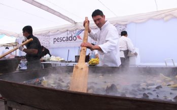 Cocinan paella más grande de Chile en Viña del Mar